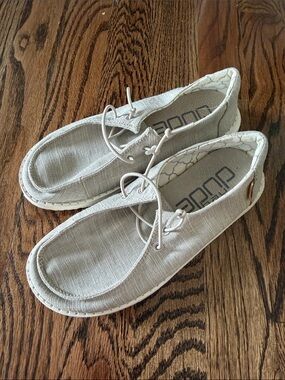 Girls HeyDude Sneakers size K13